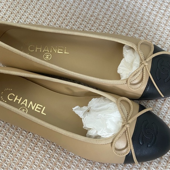 Chanel Tan and Black Flats📌📌📌 - Picture 3 of 5